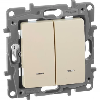 Выключатель LEGRAND Etika двухклавишный с подсветкой 10 A 250 В слоновая кость Выключатель LEGRAND Etika двухклавишный с подсветкой 10 A 250 В слоновая кость