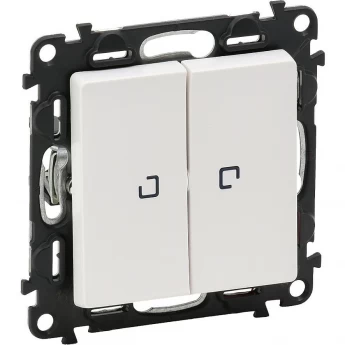 Переключатель LEGRAND Valena LIFE двухклавишный 10АХ 250В с подсветкой с лицевой панелью белый