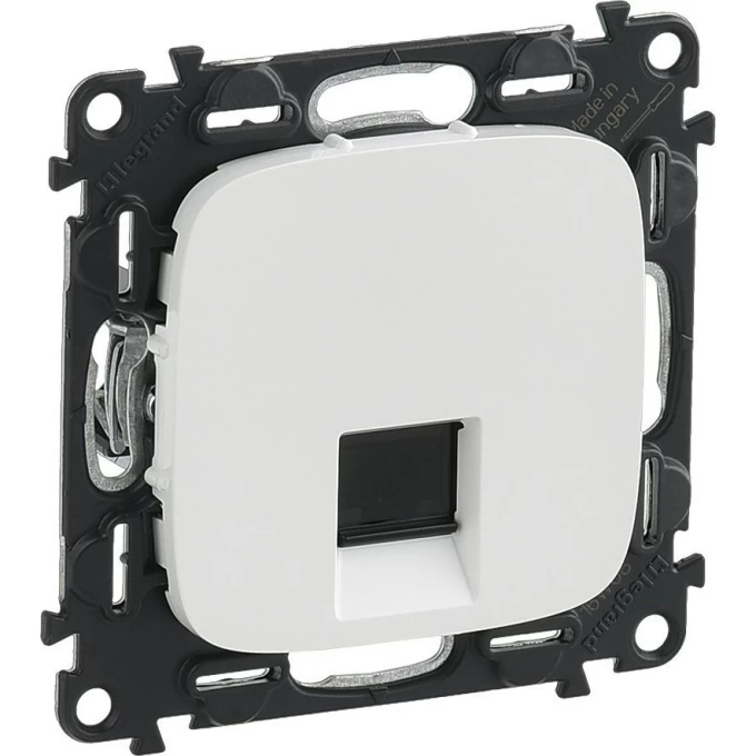 Розетка LEGRAND Valena ALLURE информационная одиночная RJ45 кат.5е UTP с лицевой панелью белый 753740 Розетка LEGRAND Valena ALLURE информационная одиночная RJ45 кат.5е UTP с лицевой панелью белый 753740