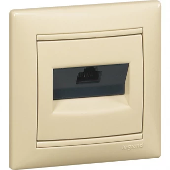 Информационная розетка LEGRAND Valena RJ45 категория 6 UTP 1 выход на захватах слоновая кость