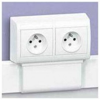 Рамка LEGRAND Mosaic 2x4 модуля для монтажа DLP и DLPlus, белая Рамка LEGRAND Mosaic 2x4 модуля для монтажа DLP и DLPlus, белая